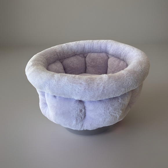 Martha Stewart Other - Martha Steward Ron’s Bolster Bed For Small Dog, Cat or Puppy. Lilac. 18”